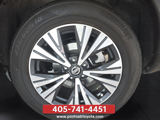 Used 2021 Gray Nissan SV image 32
