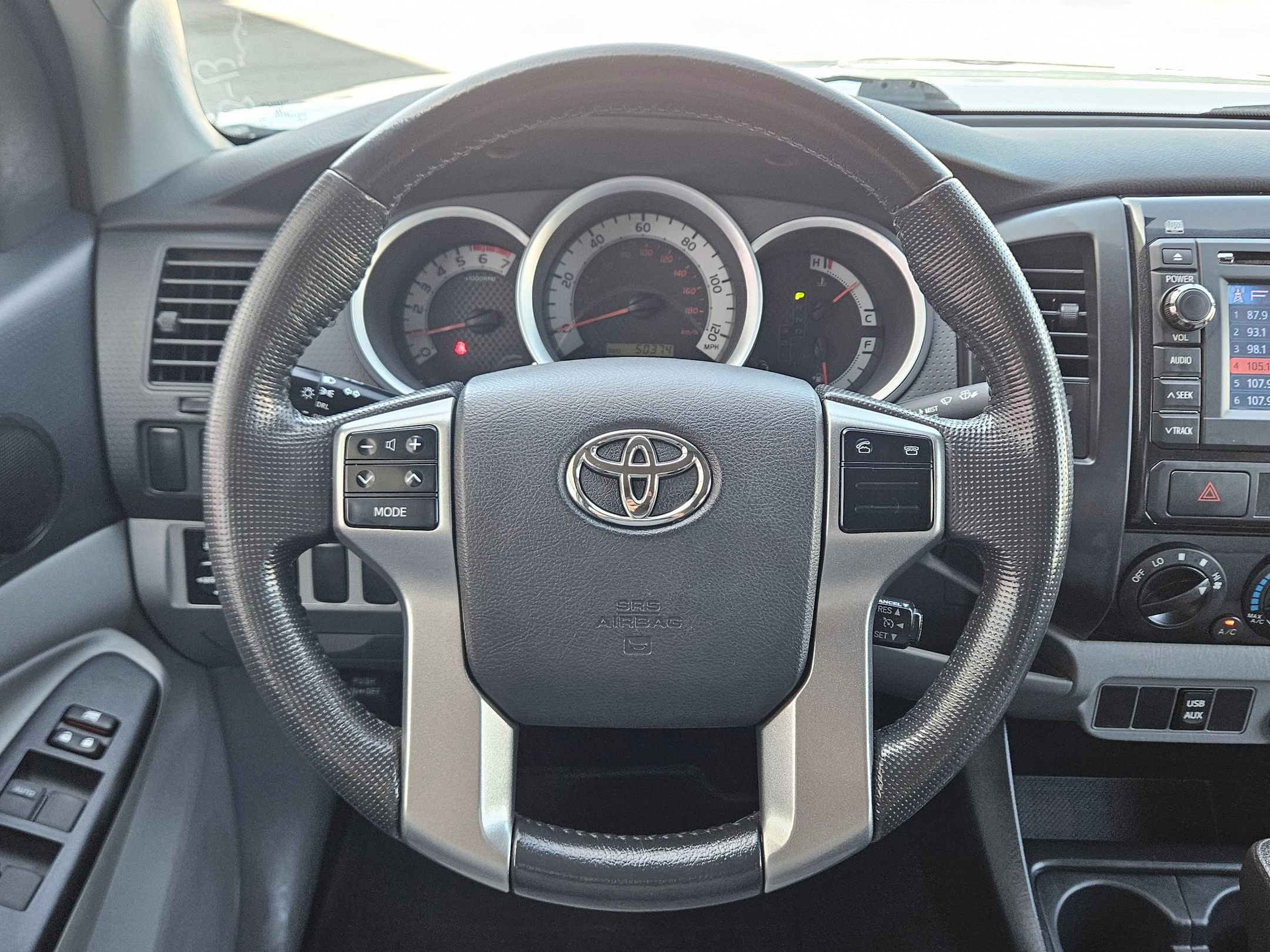Used 2013 Super White Toyota  image 14