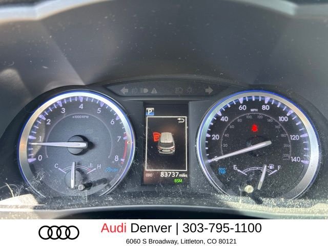Used 2019 Silver Toyota XLE image 3