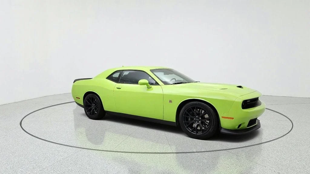 Used 2019 Sublime Pearlcoat Dodge R/T Scat Pack RWD w/ Dynamics Pkg & TorqueFlite 8-Speed image 3
