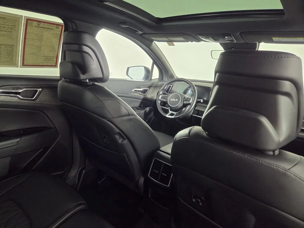 Used 2024 Gravity Gray Kia X-Line image 31