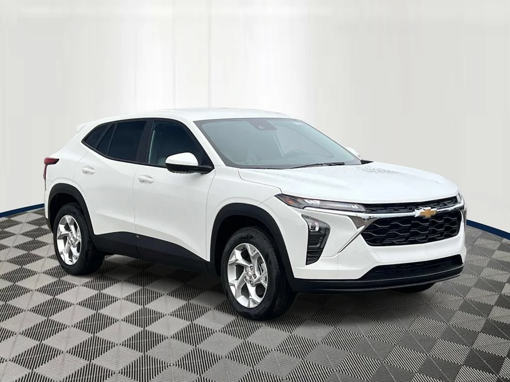 2026 Chevrolet Trax LS - Photo 6