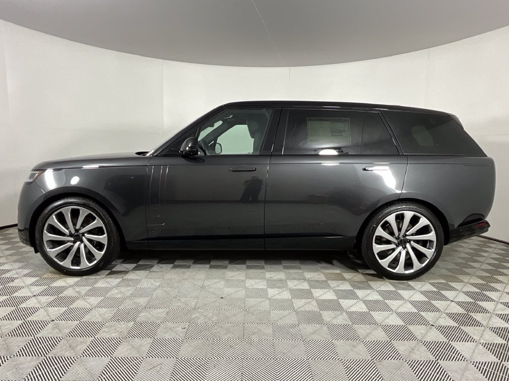 New 2026 Carpathian Grey Land Rover SE LWB 7-Seats / V8 image 6