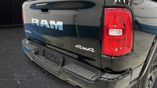 New 2026 Diamond Black Crystal Pearl-Coat Exterior Paint RAM Laramie image 33
