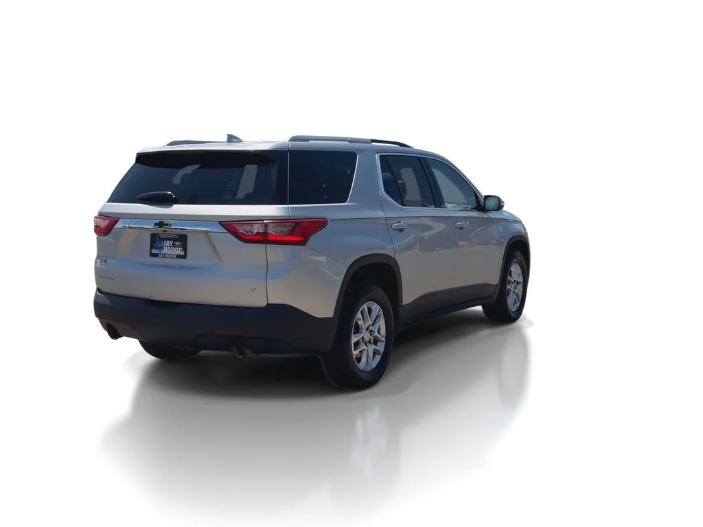 Used 2018 Silver Chevrolet LT image 8