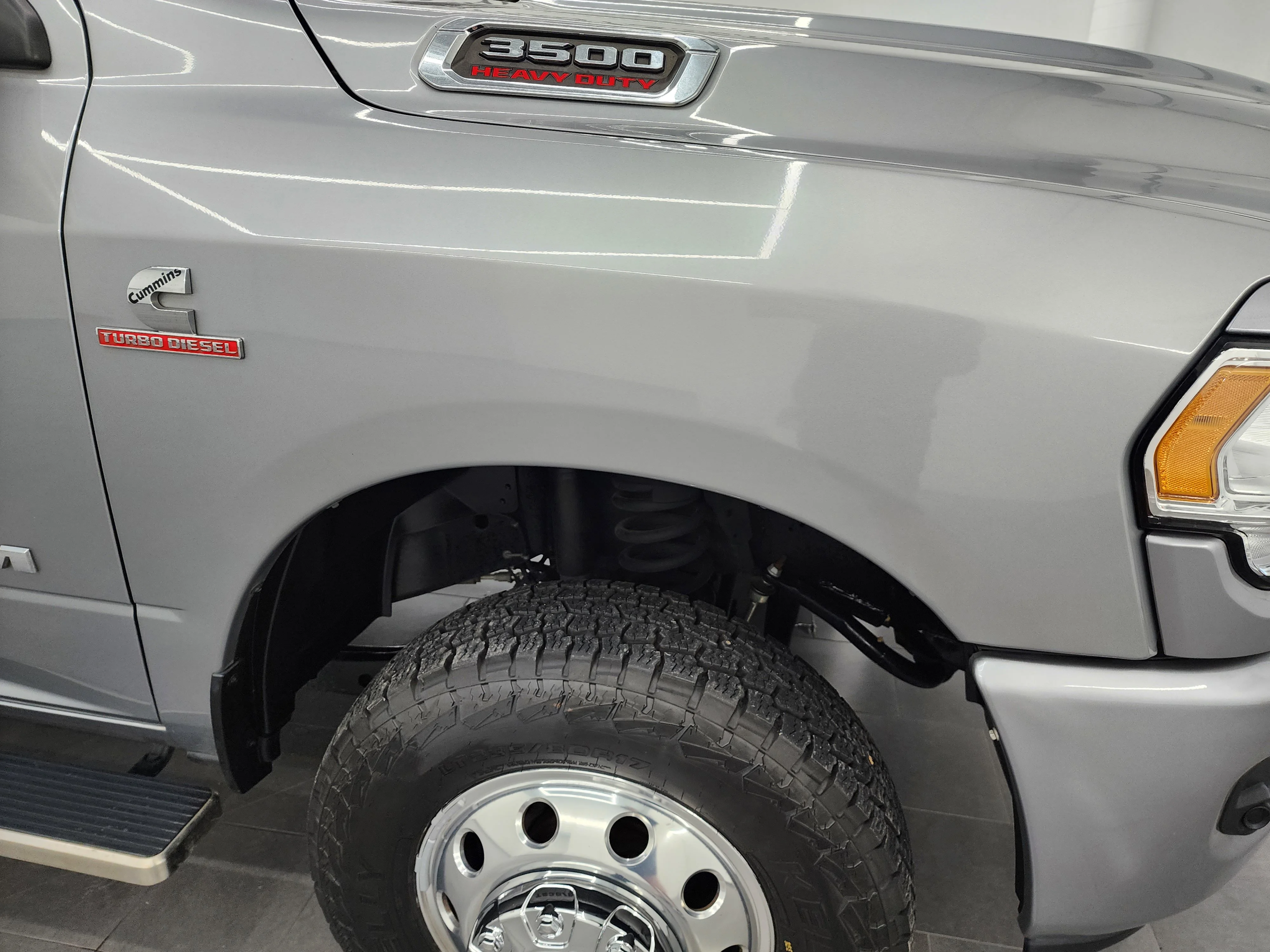 Used 2022 Billet Silver Metallic Clearcoat Ram Big Horn image 24