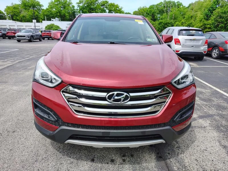 Used 2016 Red Hyundai 2.4L image 2