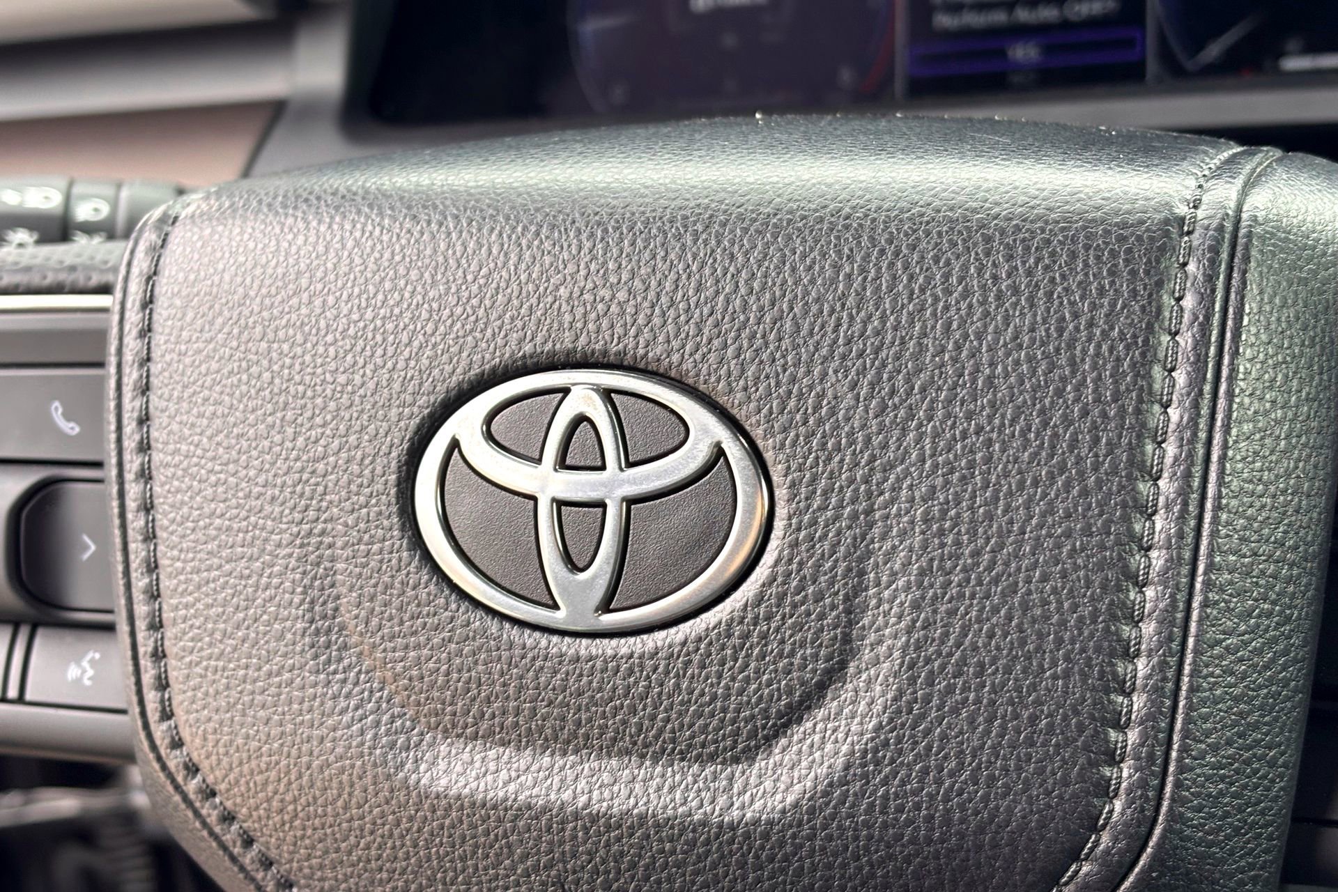 2024 Toyota Tacoma TRD Sport - Photo 16