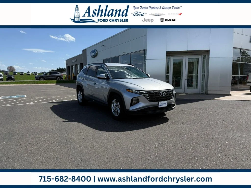 Used 2024 Silver Hyundai SEL image 1