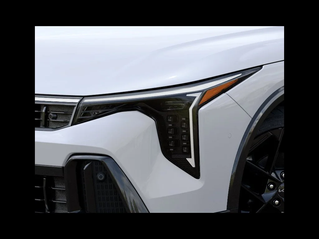 New 2027 Snow White Pearl Kia GT-Line image 61
