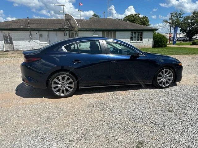Used 2019 Crystal Blue Mazda Select image 16