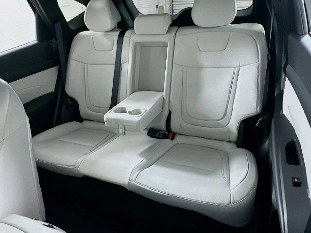 New 2026 Hyundai TUCSON HYBRID SEL