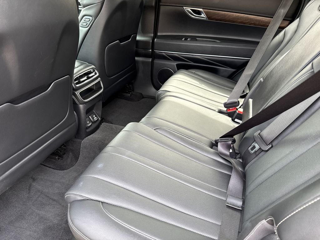 Used 2024 Gray Genesis 2.5T image 17