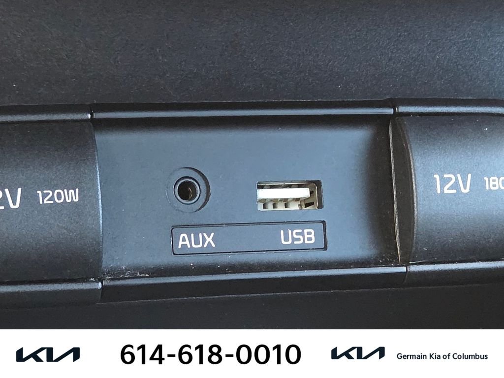 Used 2016 Green Kia Base image 27