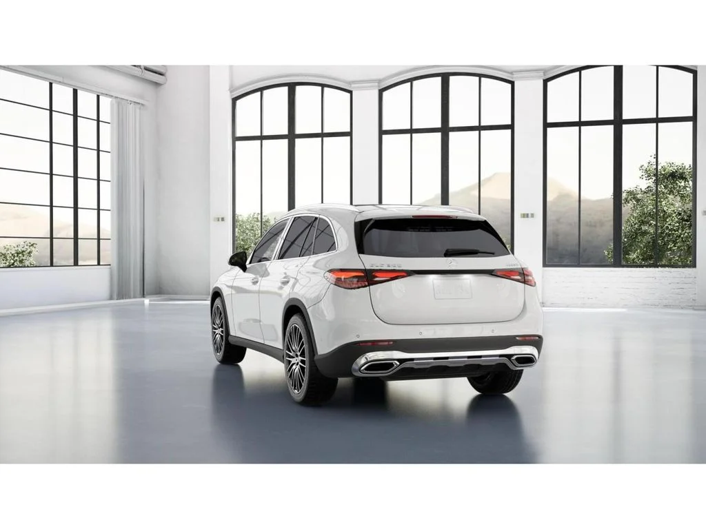 New 2027 White Mercedes-Benz GLC 300 image 27