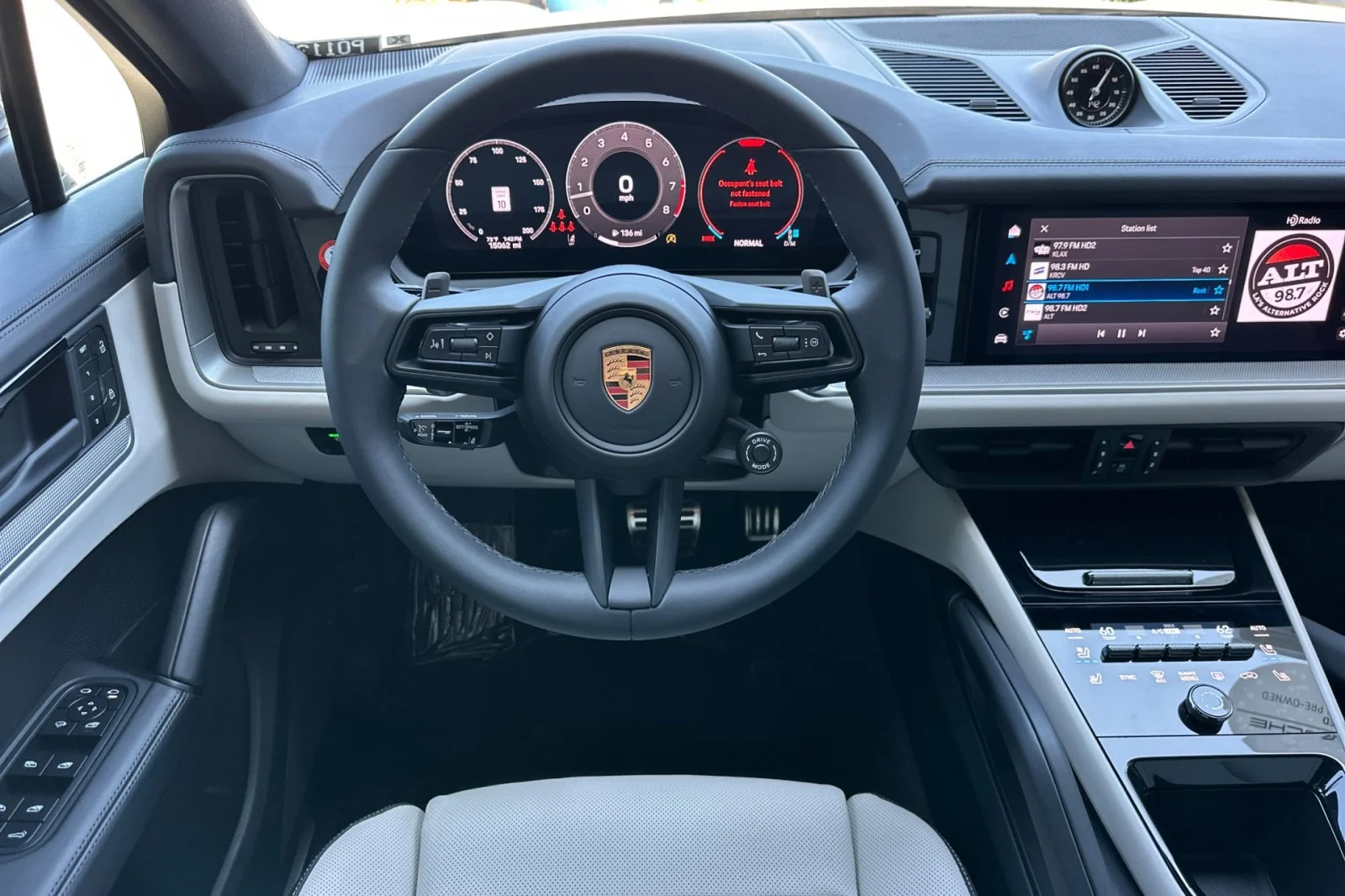 Certified Used 2025 Chalk Porsche S image 14