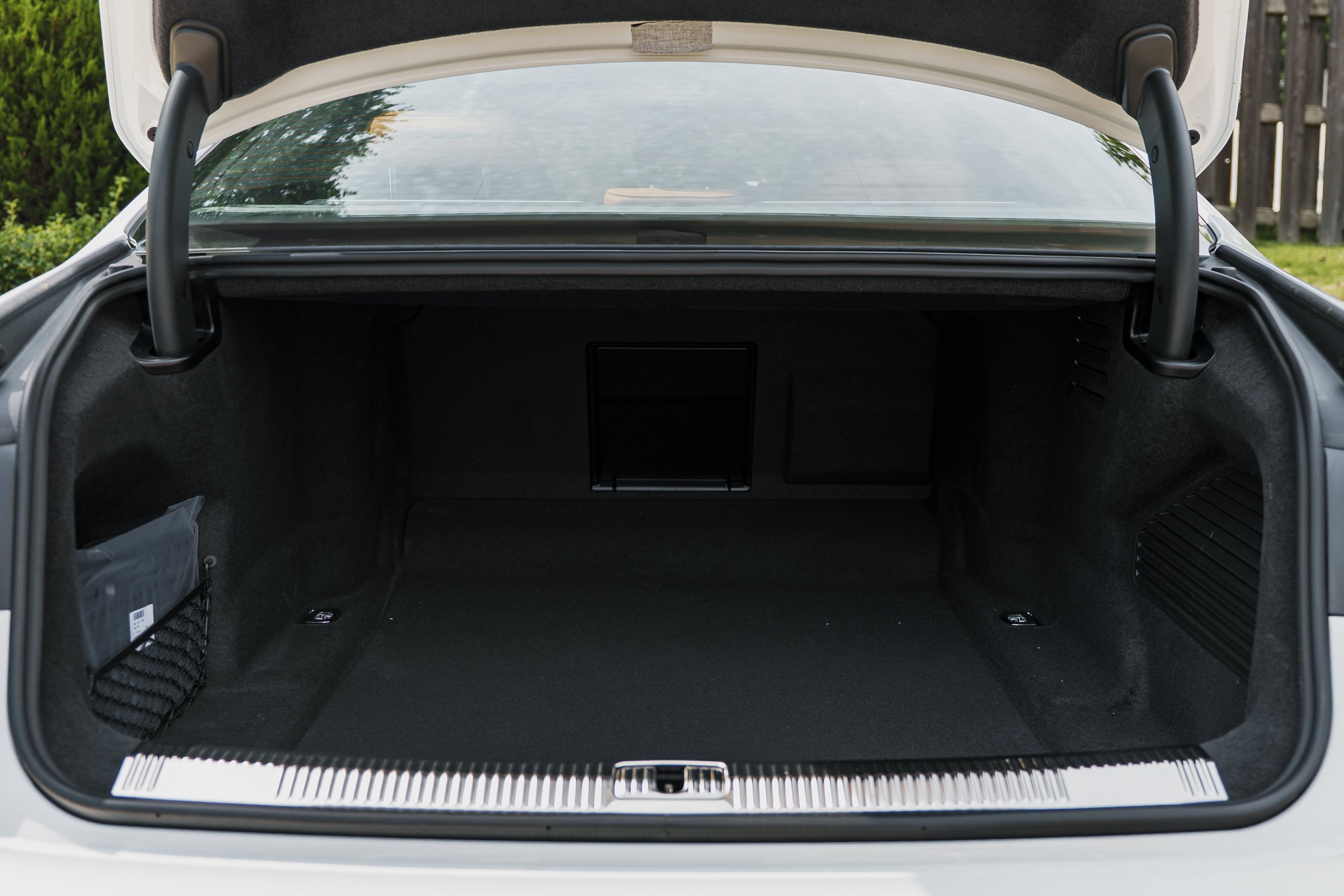 2027 Audi S8 Base - Photo 25