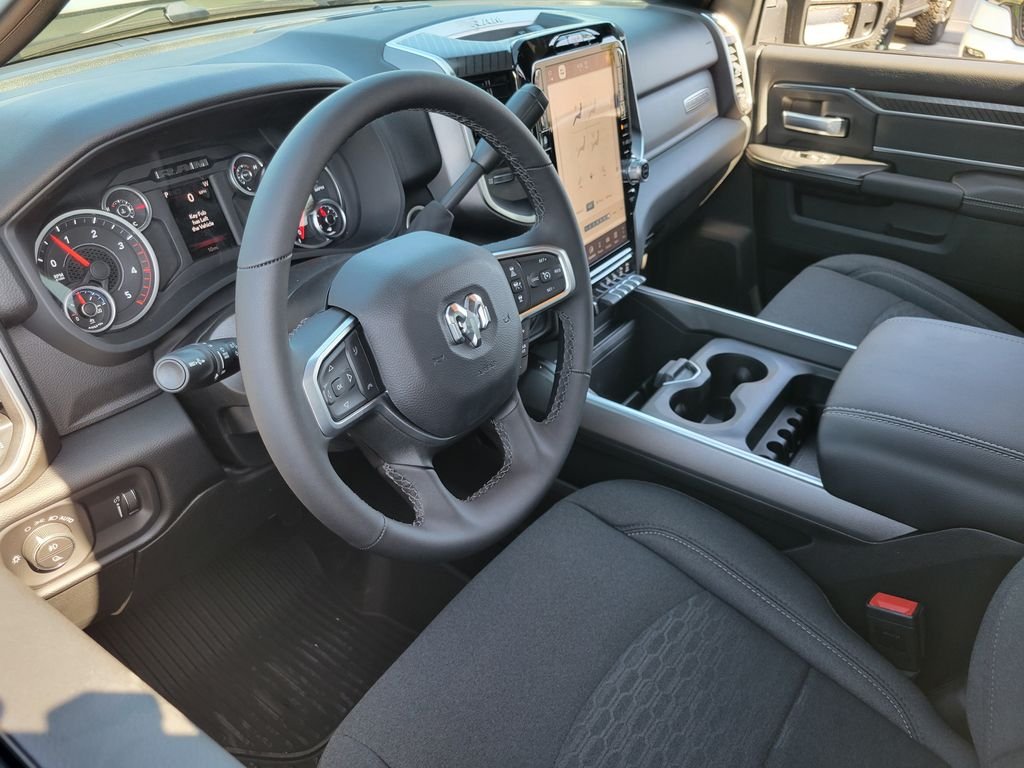 2026 Ram Ram 2500 Pickup photo 3