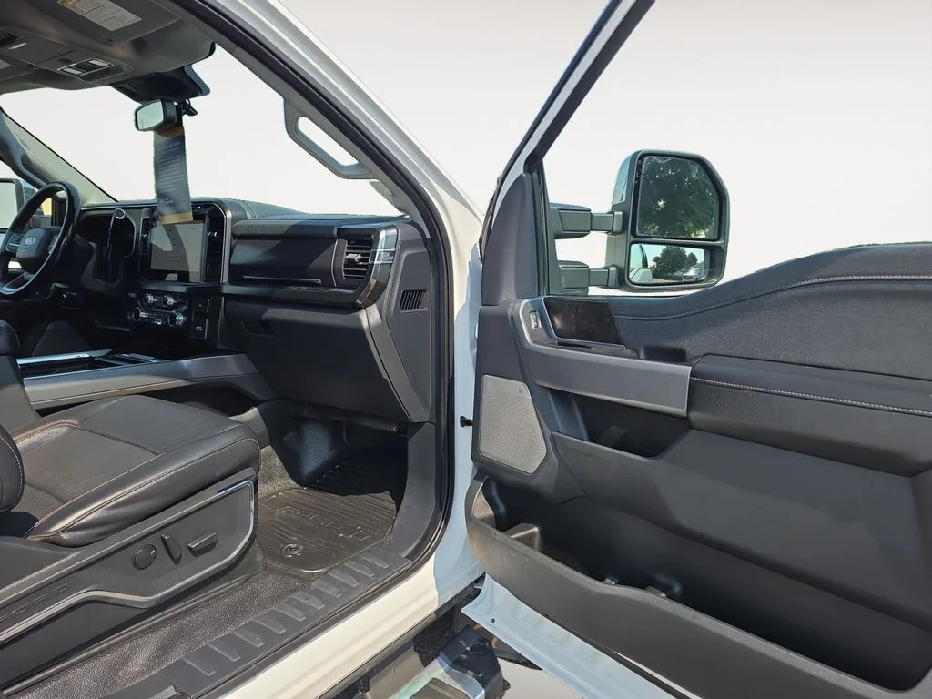 Used 2024 Oxford White Ford LARIAT image 9
