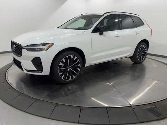 2026 Volvo XC60 B5 Ultra