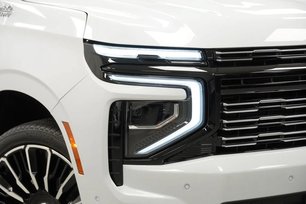 New 2026 Polar White Tricoat Chevrolet High Country image 36
