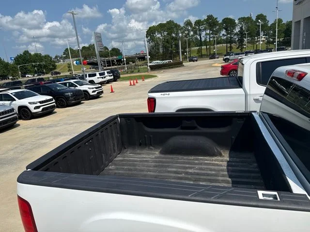 Used 2012 White GMC SLE image 6