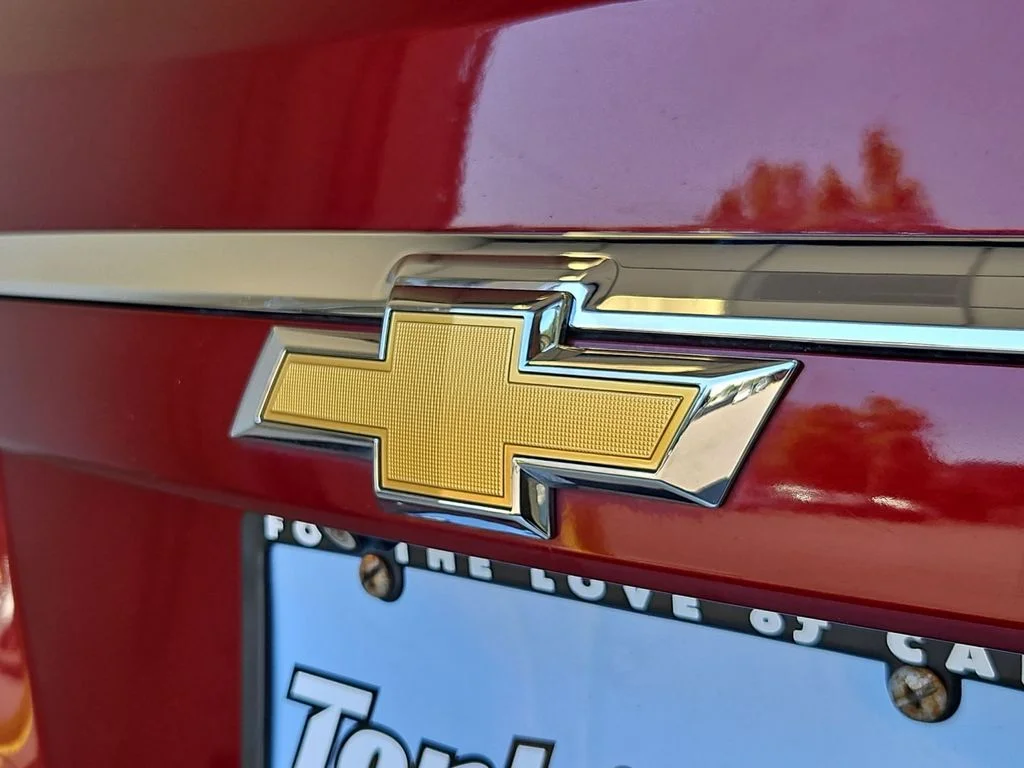 Used 2016 Siren Red Tintcoat Chevrolet LT image 24