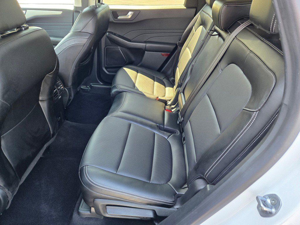 2022 Ford Escape SEL - Photo 17