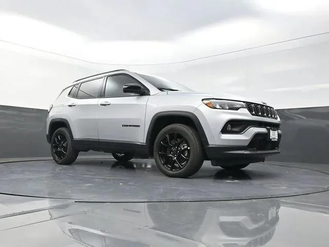 New 2026 Silver Zynith Metallic Clear-Coat Exterior Paint Jeep Latitude image 20