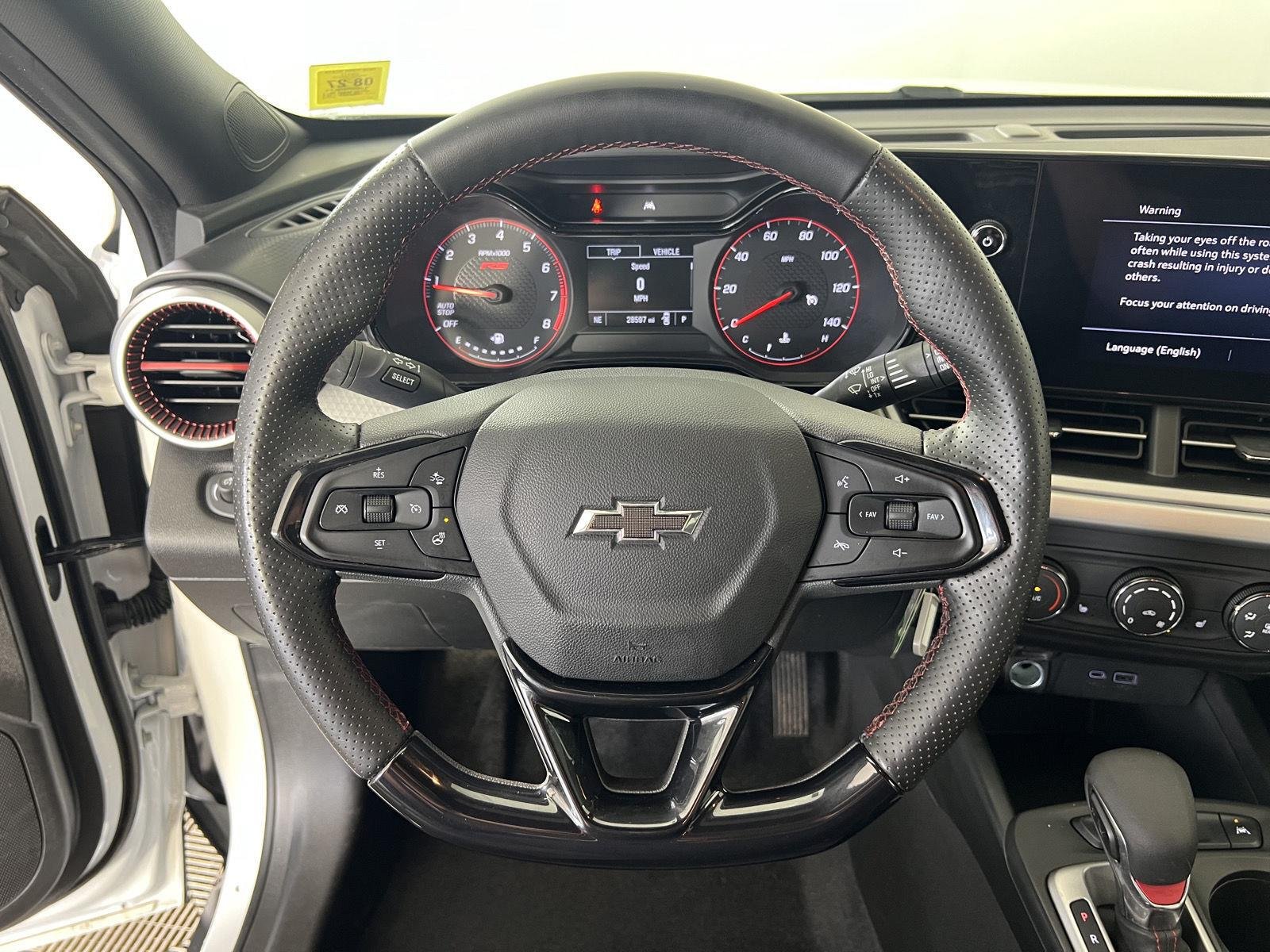 Used 2025 Summit White Chevrolet 1RS image 8