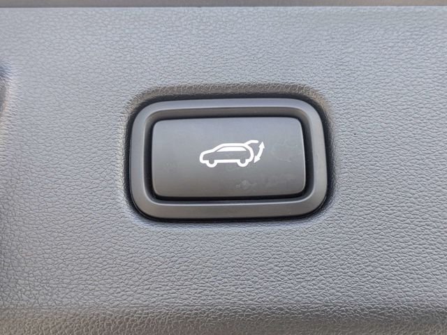 Used 2024 Black Hyundai SEL image 13
