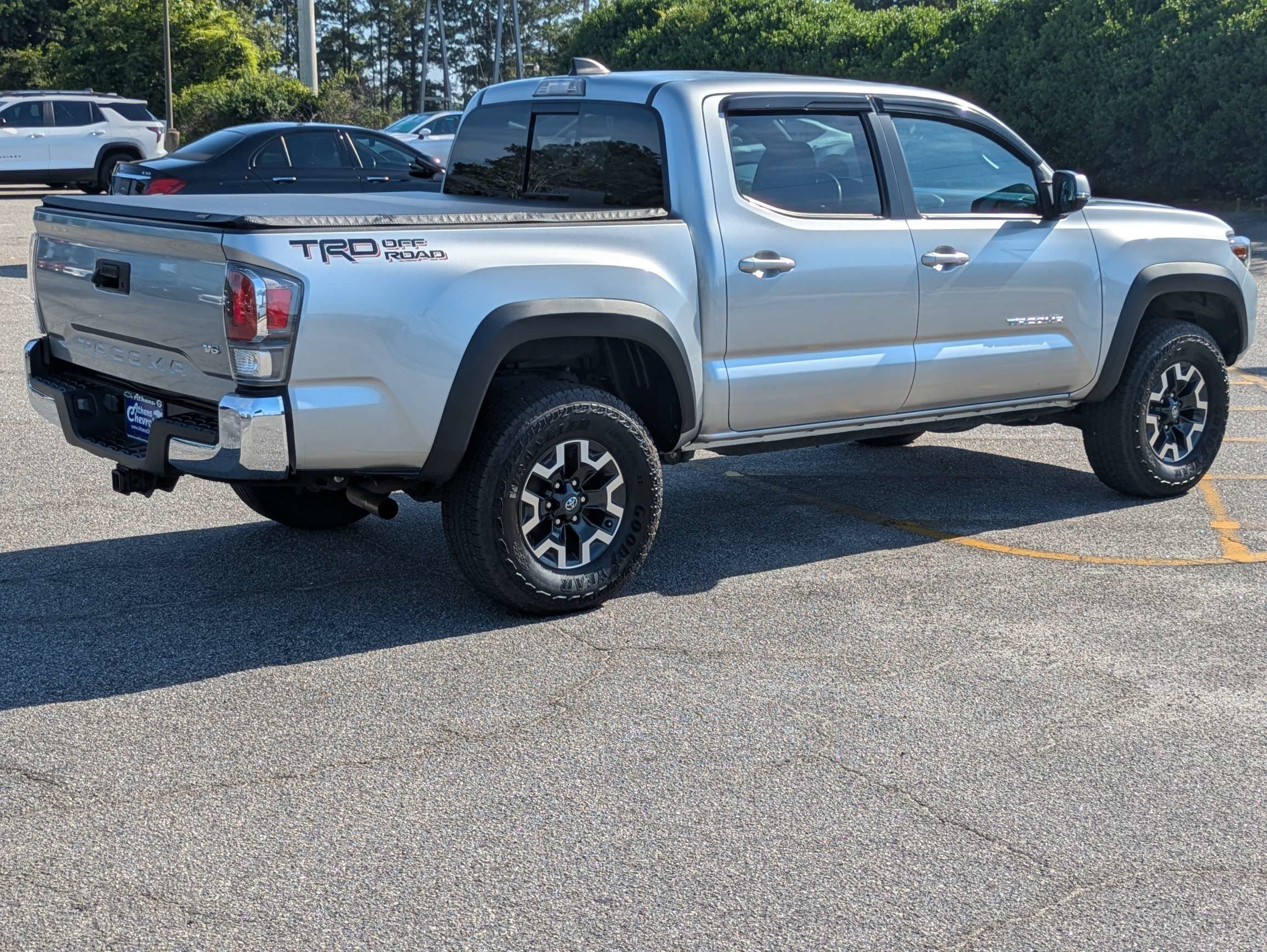 Used 2023 White Toyota  image 4