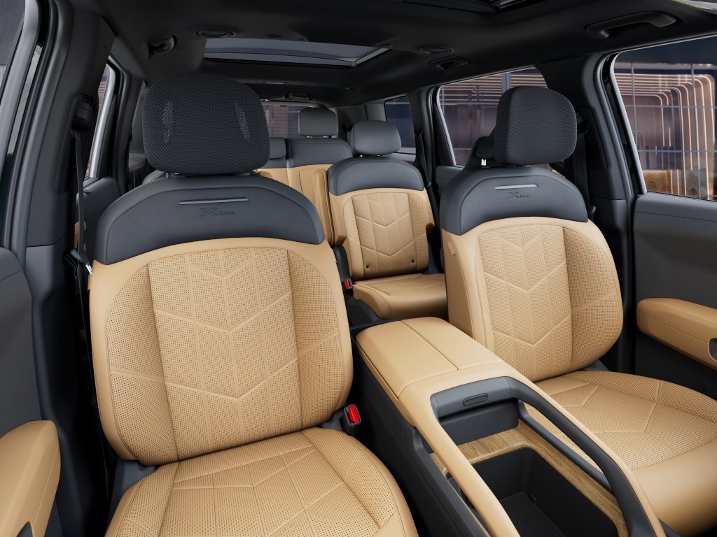 New 2027 Black Jade Green Kia X-Line SX image 15