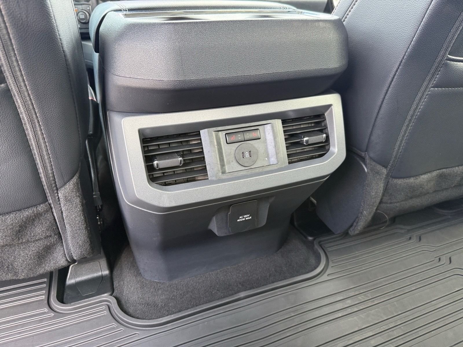 Used 2026 Blue Metallic Ford Lariat image 17