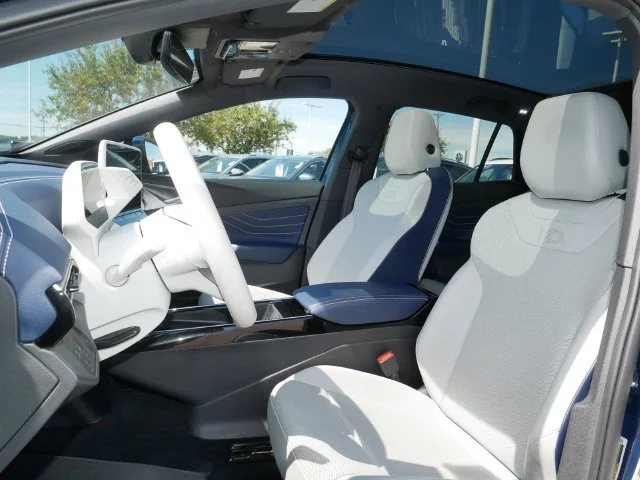 Certified Used 2023 Blue Volkswagen Pro S image 15