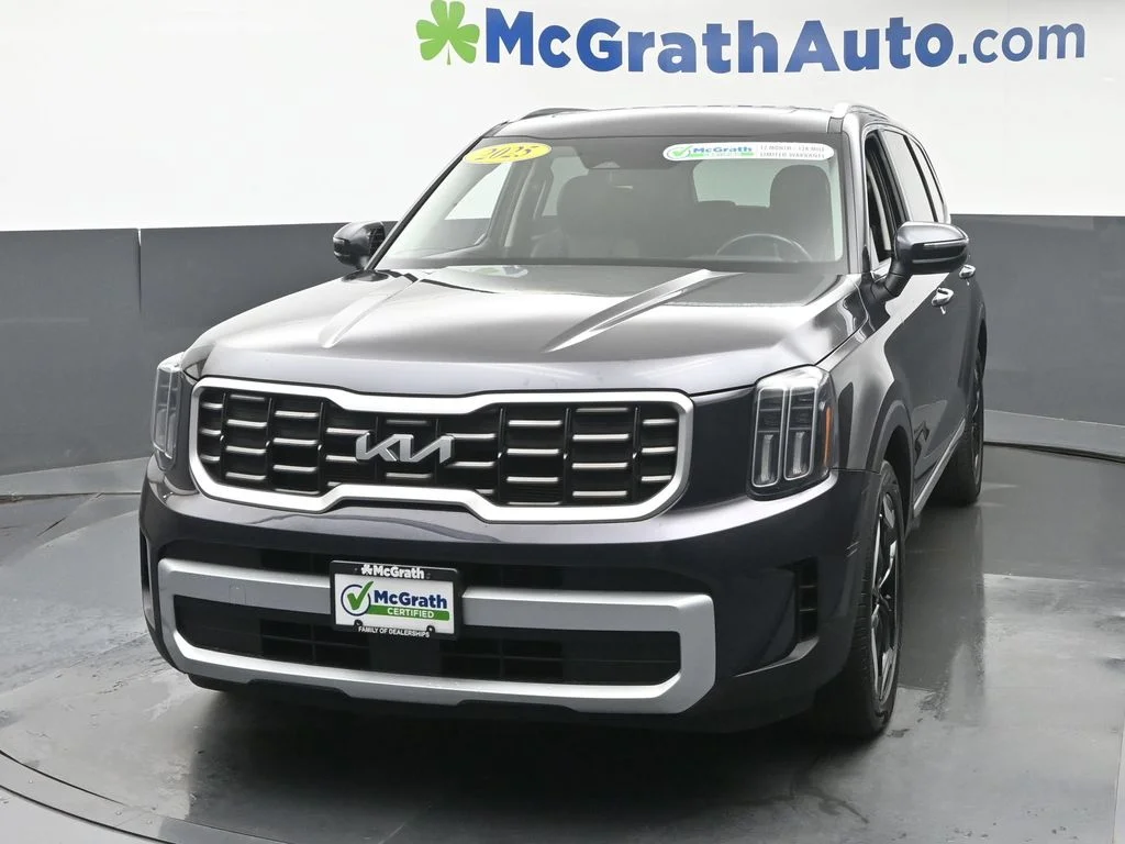 Used 2025 Gray Kia S image 23