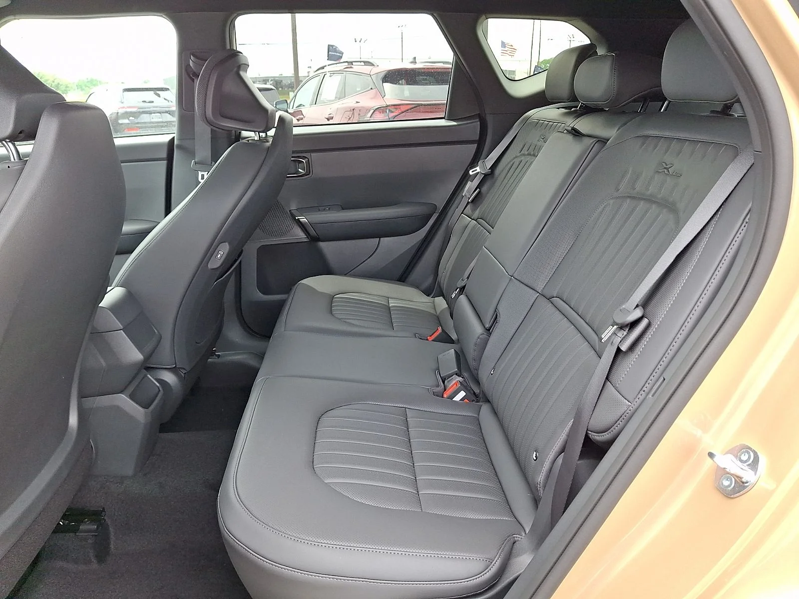 New 2027 Brown Kia X-Line S image 11