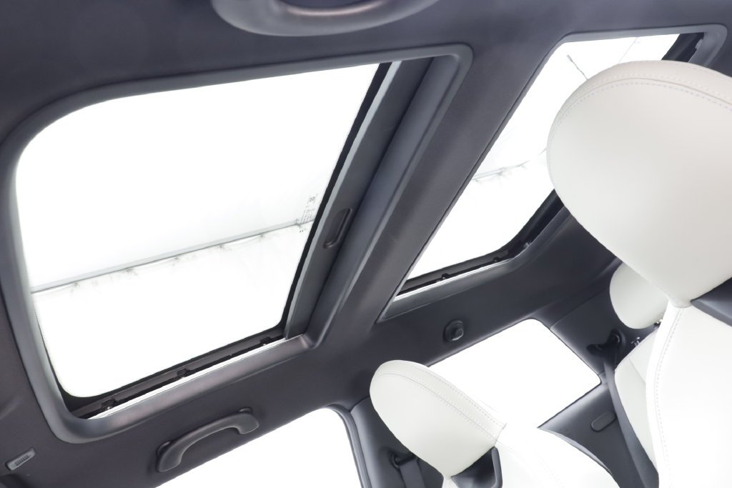 2026 MINI Hardtop 2 Door - Photo 15