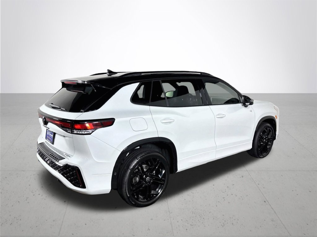 New 2026  Volkswagen SE R-Line Black image 6