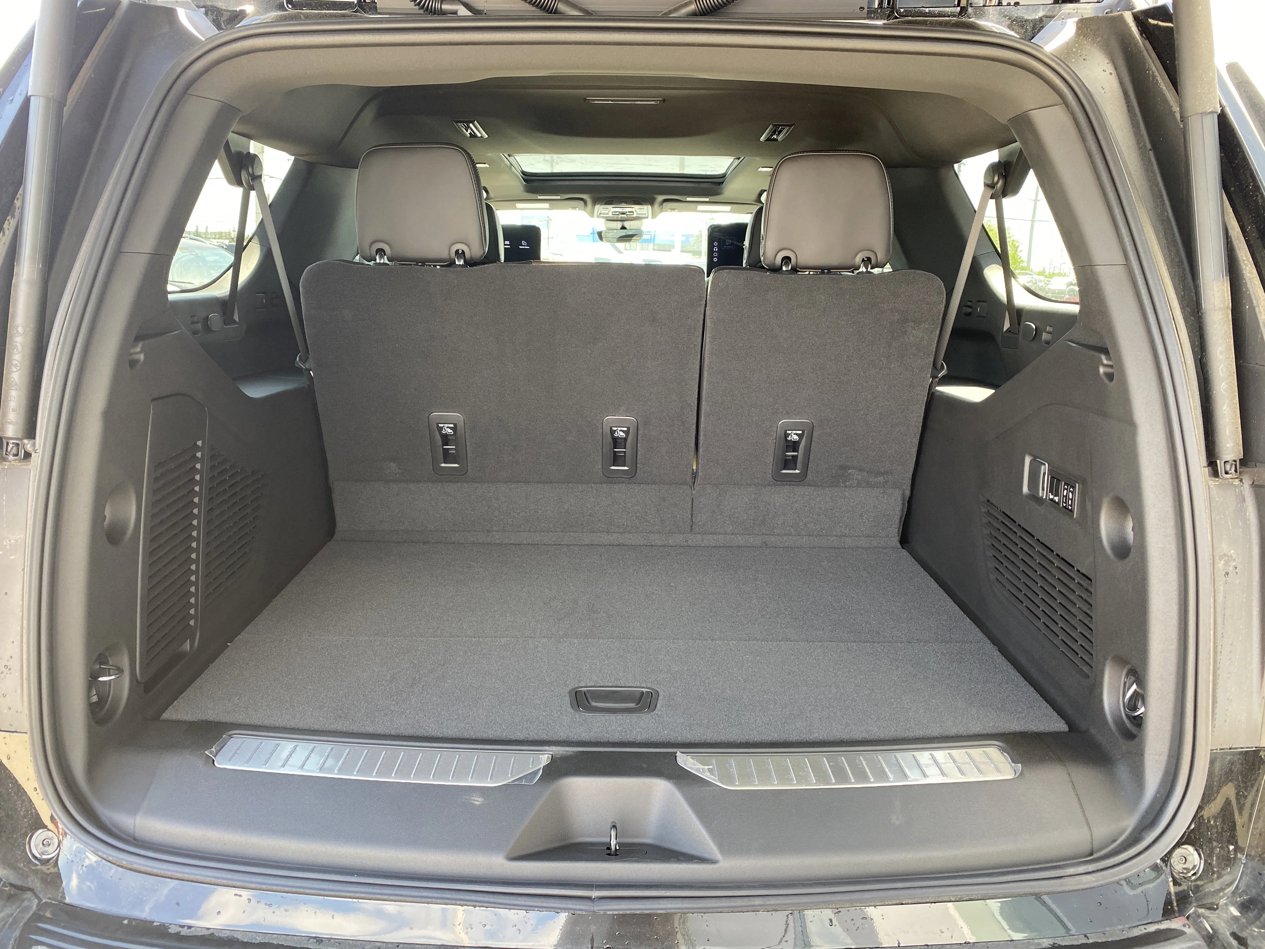 New 2026 ONYX BLACK GMC Denali Ultimate image 6