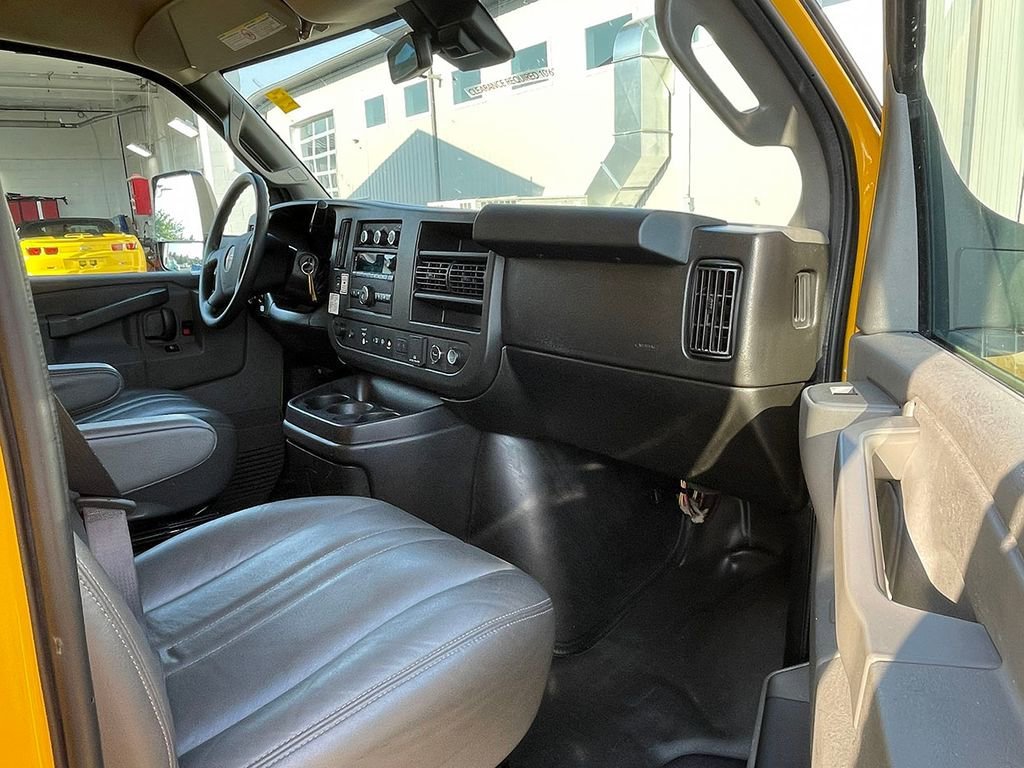 Used 2021 All normally body colored non-sheet metal parts will be flat Black. GMC CUTWAY image 16