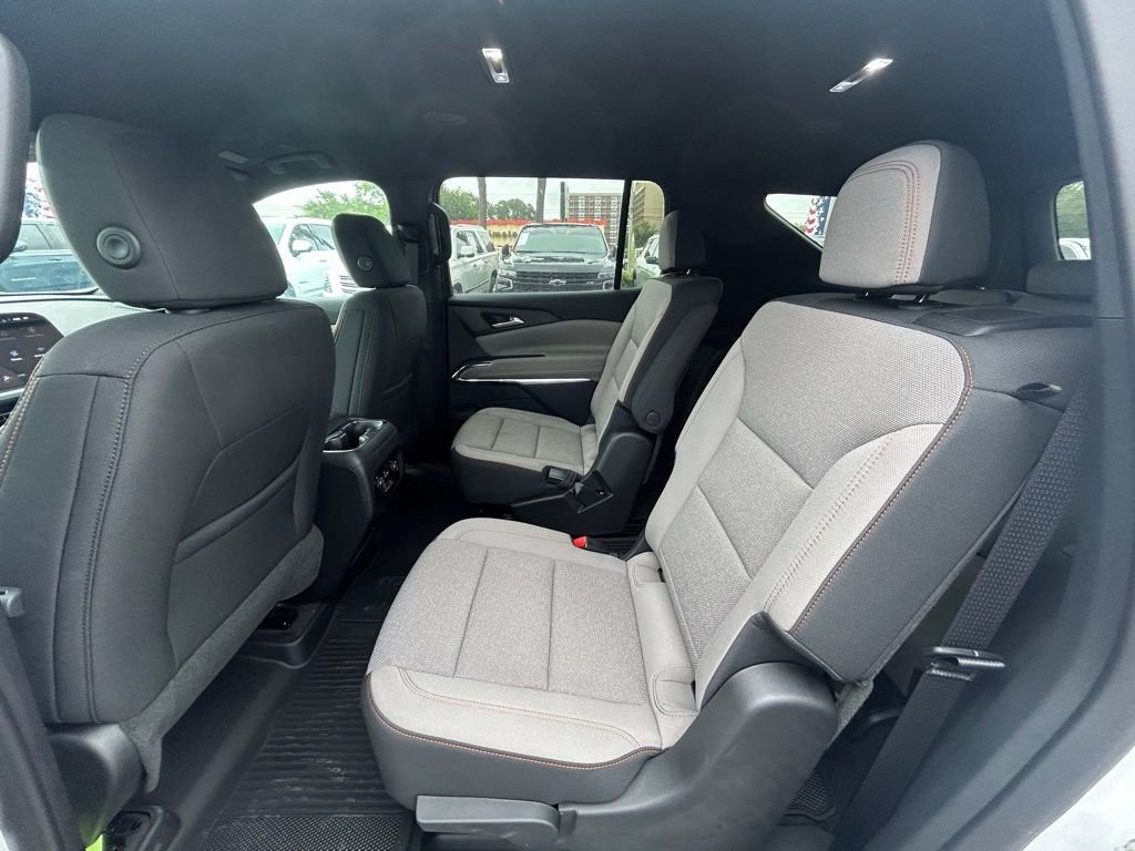 2025 Chevrolet Traverse LT - Photo 14