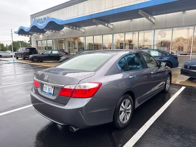 Used 2014 Modern Steel Metallic Honda LX image 3