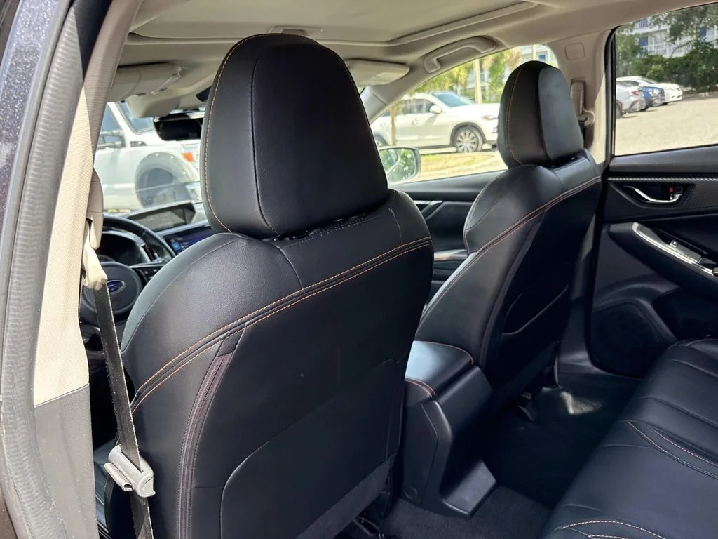 Used 2019 Gray Subaru 2.0i Limited image 13