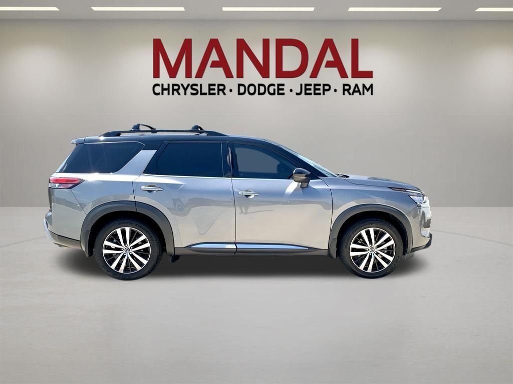 Used 2023 Gray Nissan Platinum image 4