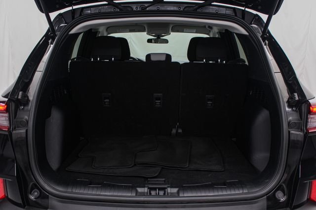 Used 2025 Black Ford Active image 9