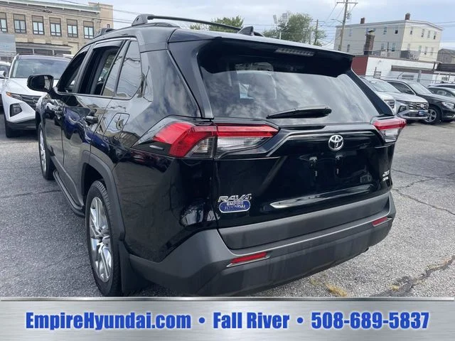 2025 Toyota RAV4 XLE Premium - Photo 10