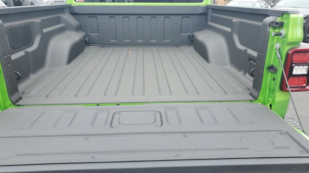 New 2026 Mojito Exterior Paint Jeep Rubicon X image 9