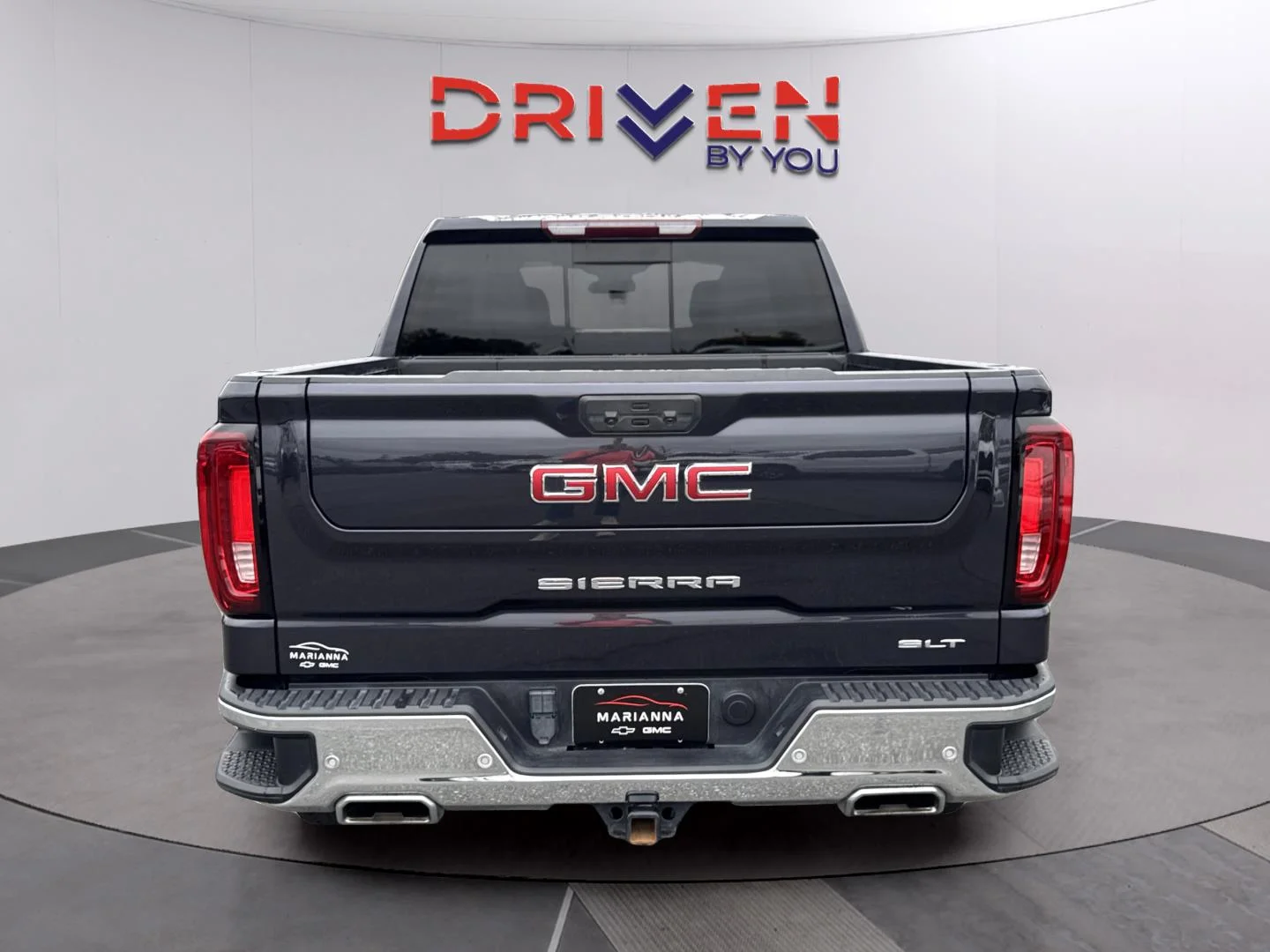 Used 2024 Titanium Rush Metallic GMC SLT image 4