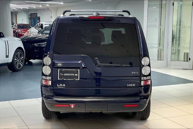 Used 2016 Blue Land Rover HSE image 3